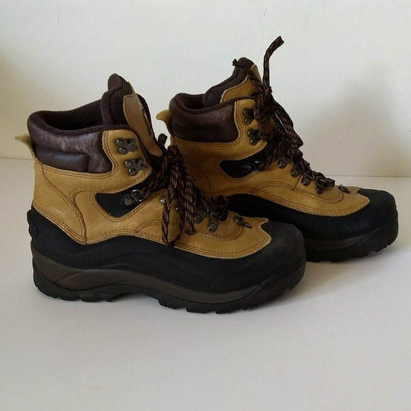 sorel women's hiking shoes